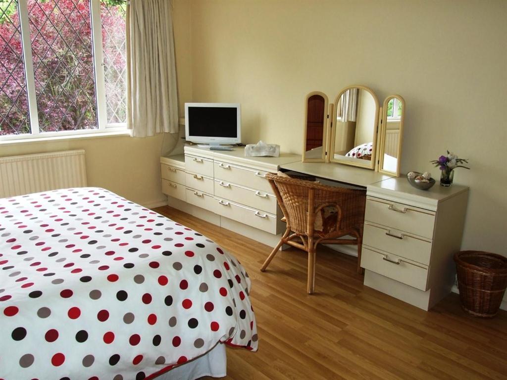 המפטון אין ארדן Gayton Bed & Breakfast מראה חיצוני תמונה